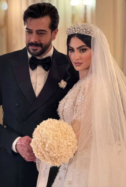 تصویری از مریم مومن و همسرش سهیل قاصدی در مراسم ازدواج شان