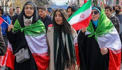 ملت در باب حجاب به صلح رسیده‌اند/ تندروها هیچ سودی برای جامعه و مردم ندارند