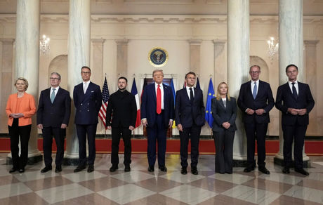 عکس یادگاری ترامپ، زلنسکی و رهبران اروپایی در کاخ سفید
