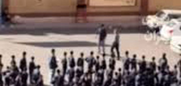 انتشار فیلم تنبیه بدنی دانش آموز توسط یک معلم