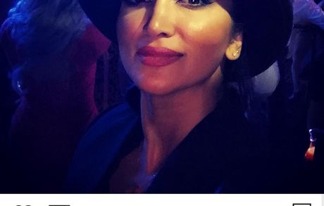 سلفی خانم بازیگر در کنسرت خواننده خارجی + عکس