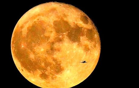 ماه امسال باز هم دوباره به رنگ سرخ درمی‌آید