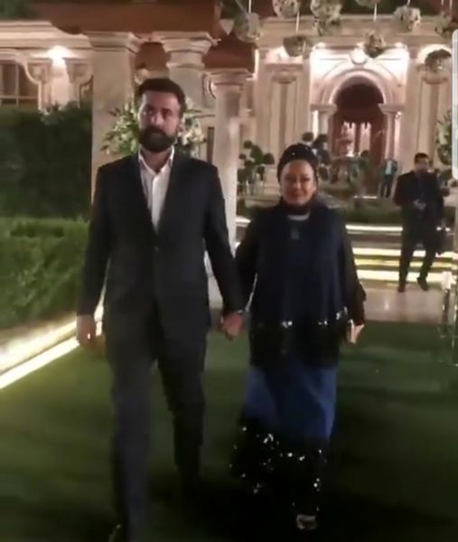ورود با شکوه بهاره رهنما و حاجی به جشن تصویر + عکس