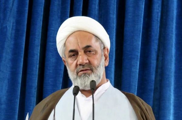 یک امام جمعه استعفا داد
