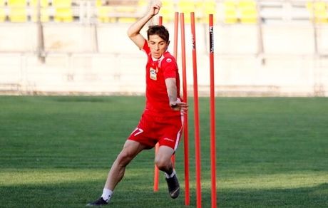  فرشاد احمدزاده از بازیگر سابق شگایت می کند 