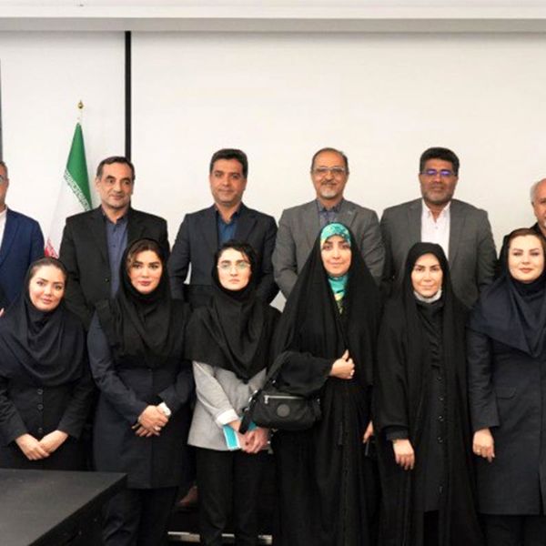 مدیرعامل بیمه دی: وظیفه ما امیدآفرینی و ایجاد آرامش در زندگی مردم است