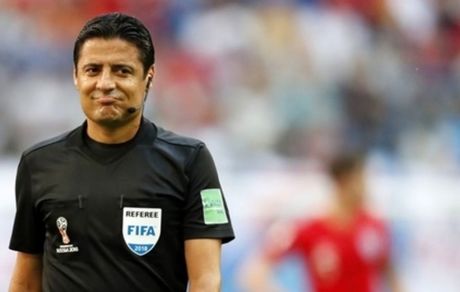 داور بین المللی کشورمان و دخترش در حال مهاجرت از ایران + عکس