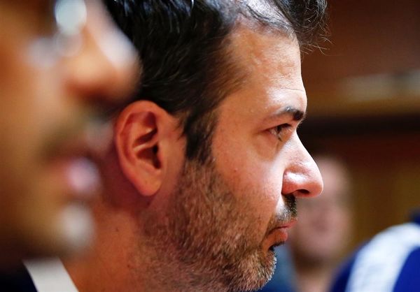 استراماچونی زیپ دهانش را بست!