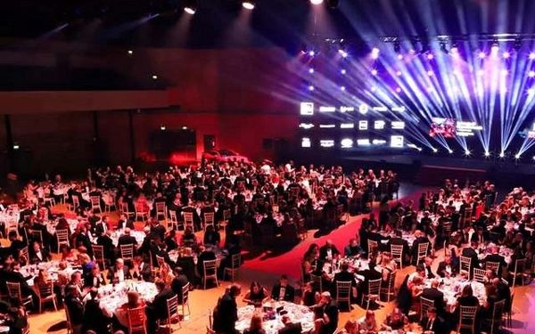 چک‌لیست کامل برای آماده‌سازی یک مراسم استاندارد