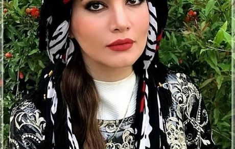 بازیگر زن معروف در لباس کردی + عکس