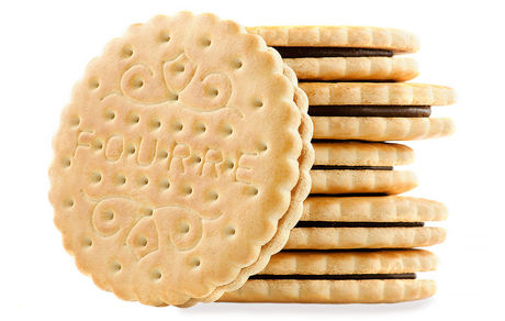 هدف از قرار دادن قرص در کیک ها مشخص شد