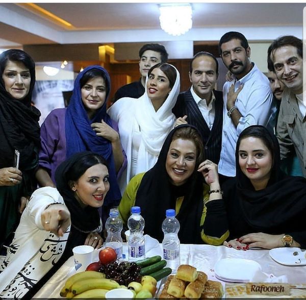 دورهمی قدیمی بازیگران با بازیگر ممنوع التصویر+ عکس