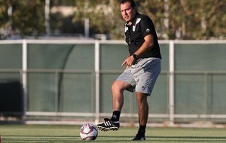 ویلموتس با جیب خالی به هنگ کنگ رفت 