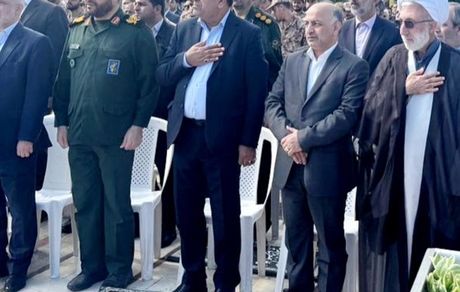 عطرافشانی گلزار شهدای ساری با حضور رئیس بنیاد شهید و امور ایثارگران کشور و مدیرعامل بیمه دی