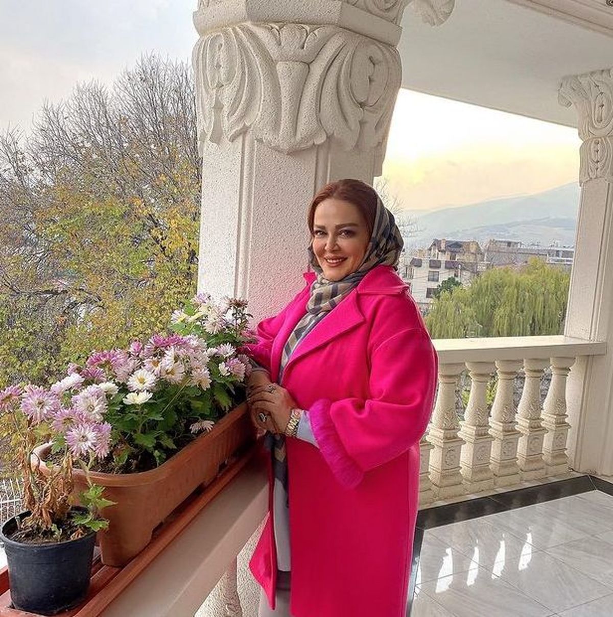 بهاره رهنما از مادر و پدرشوهر شیک پوش و باکلاسش رونمایی کرد + عکس