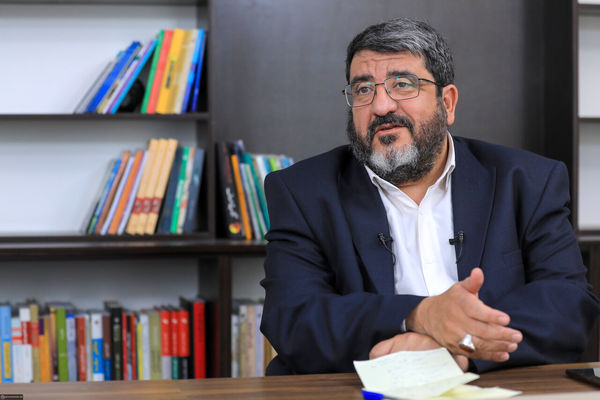 رفع مشکلات فقط با مذاکره میسر نمی شود