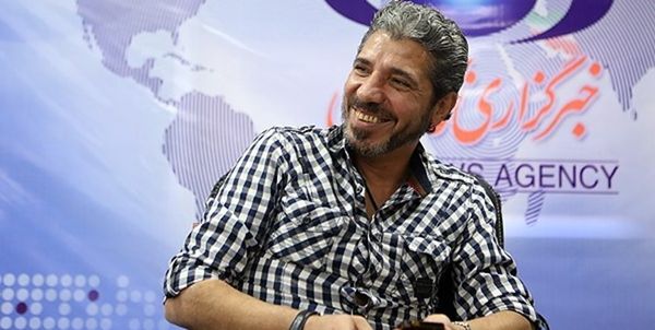 به بیانی گفتم میخواهی کتک نخوری، برو آن سمت زمین!
