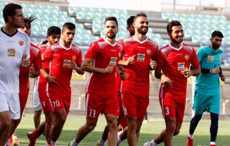 خداحافظی پرسپولیس از تهران پس از ملاقات با هواداران