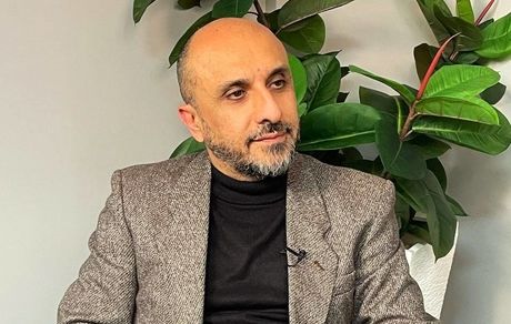 پزشکیان در عمل به هیچ‌کدام از وعده‌هایش موفق نبود/ ایشان صراحتاً گفته‌اند که «اگر نتوانستیم به قول‌هایمان عمل کنیم، از ادامه کار سیاسی خداحافظی می‌کنیم»