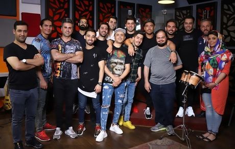 رضا گلزار و تیمش آماده برای کنسرت تهران