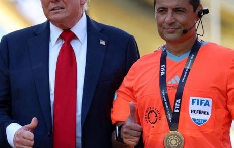 تشکر فغانی از ترامپ بخاطر حمله به ایران؟/ فغانی از ترامپ مدال افتخار دریافت کرد!