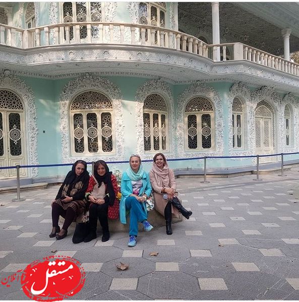 گشت و گذار خانم بازیگر با دوستانش در باغ موزه + عکس
