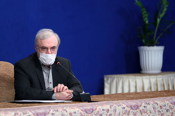 نمکی:در جنگ بیولوژیک هستیم