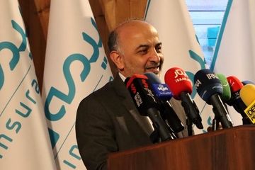 مدیرعامل بیمه دی در همایش تجلیل از همسران و مادران شهدای اقتدار: دیجیتالی شدن کامل ارزیابی خسارت در بخش درمان و خودرو گام مهم بیمه دی در مسیر خدمت به مردم