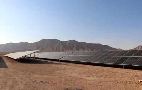 بازدید مدیرعامل شرکت آلومینای ایران از پروژه نیروگاه خورشیدی