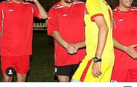 بازی فوتبال کامبیز دیرباز + عکس