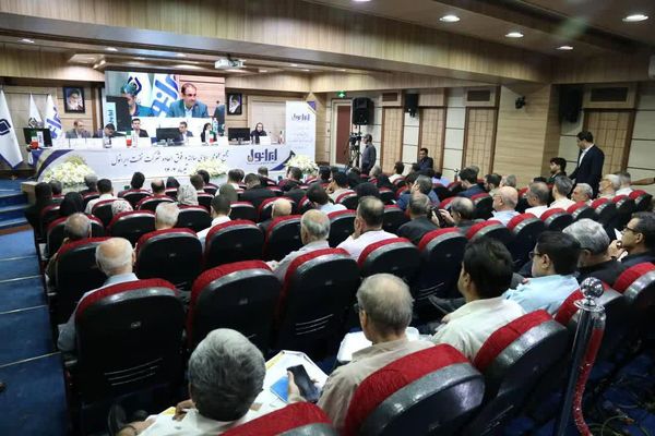 مجمع عمومی عادی سالانه شرکت نفت ایرانول برگزار شد