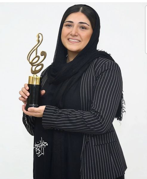 تیپ ساده باران کوثری در جشن حافظ + عکس