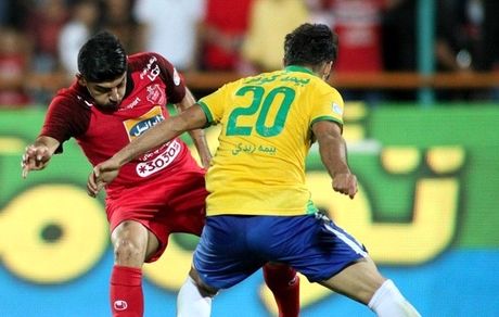 ترابی:برای استقلال کُری نمی‌خوانیم