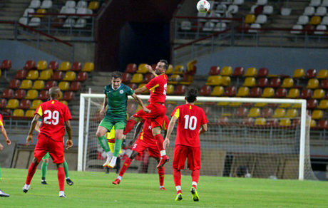 بازیکن کامرونی قید فولاد را زد