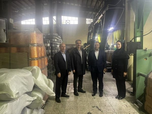 حضور معاون حقوقی و وصول مطالبات بانک ( عضو هیات عامل ) در مدیریت استانی بانک صنعت و معدن گیلان
