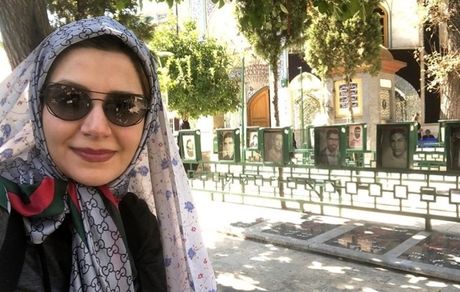ملیکا زارعی با چادر گلی + عکس
