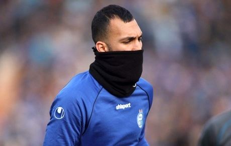 شعار هواداران استقلال علیه داور