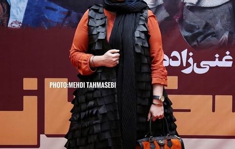 لباس خاص سپیده خداوردی در اکران مسخره باز + عکس