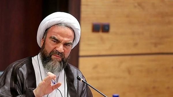 به طور مشخص مردم دچار تنگدستی هستند