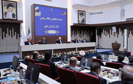 وفاق اگر یک طرفه باشد در نهایت به بن‌بست می‌خورد / رفع فیلتر به صورت گام به گام است 