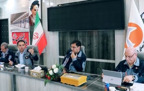 جلسه شورای معاونین و مدیران شرکت آلومینای ایران با حضور دکتر بادکوبه مدیر عامل شرکت