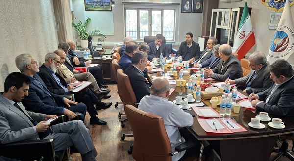 مشتریان رکن اصلی بیمه ایران هستند