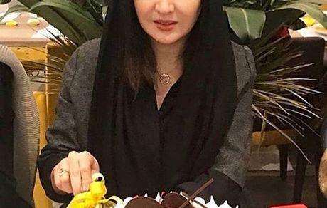 تولد نیکی کریمی در یک رستوران + عکس