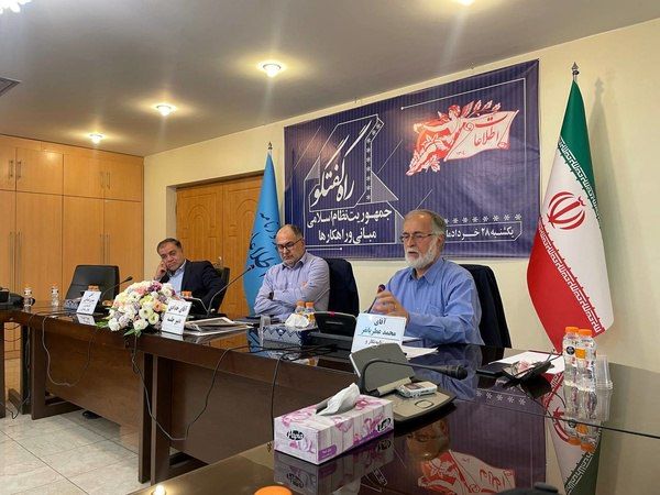 بعد از انتخابات، رهبری از آقای کروبی برای حضور در دفتر، دعوت کرد