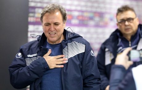 جواب زرینچه در مورد بازگشت به استقلال؛ خیلی متشکرم! 