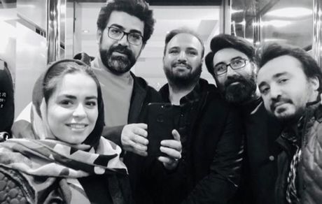 فرزاد حسنی در جمع دوستانش + عکس