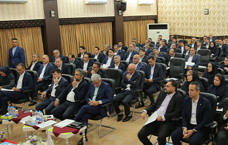تاکید مدیران ارشد بانک اقتصادنوین بر لزوم توسعه همه جانبه بانک