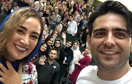 سلفی امیرحسین آرمان و بهاره افشاری با هوادارانشان + عکس