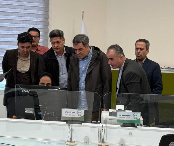 بازدید سرزده رئیس کل بیمه مرکزی از شعبه نوشهر بیمه البرز